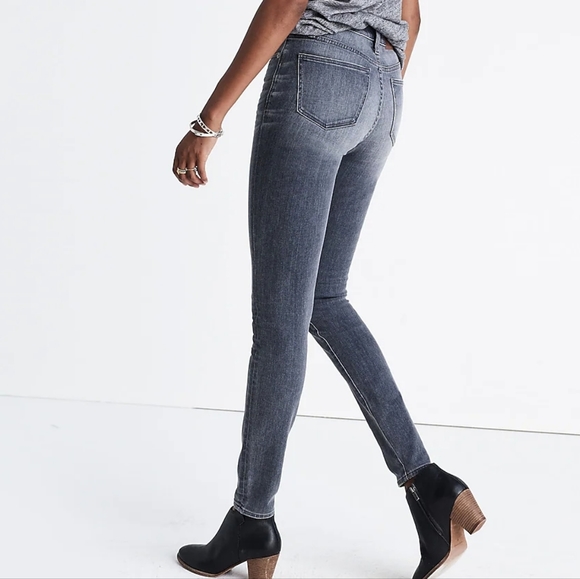 Madewell 9" High-Rise Skinny Jeans in Shaw Wash/ 30. - Picture 2 of 13